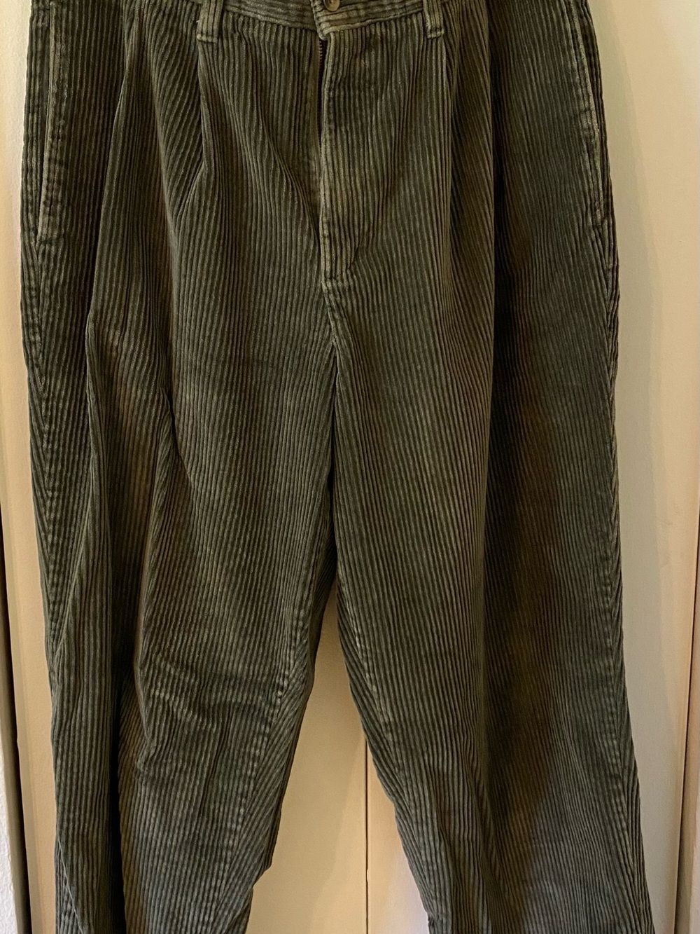 Dockers Men's Olive Corduroy Trousers
